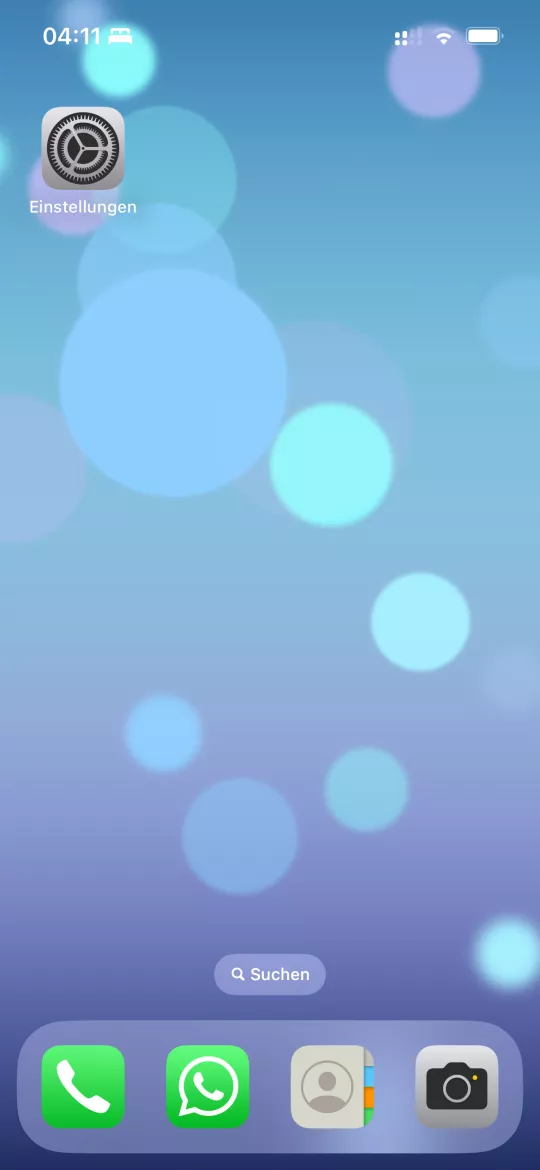 Akku-Widget auf dem Startbildschirm hinzufügen – iOS 17: Schritt 1 – Startbildschirm halten