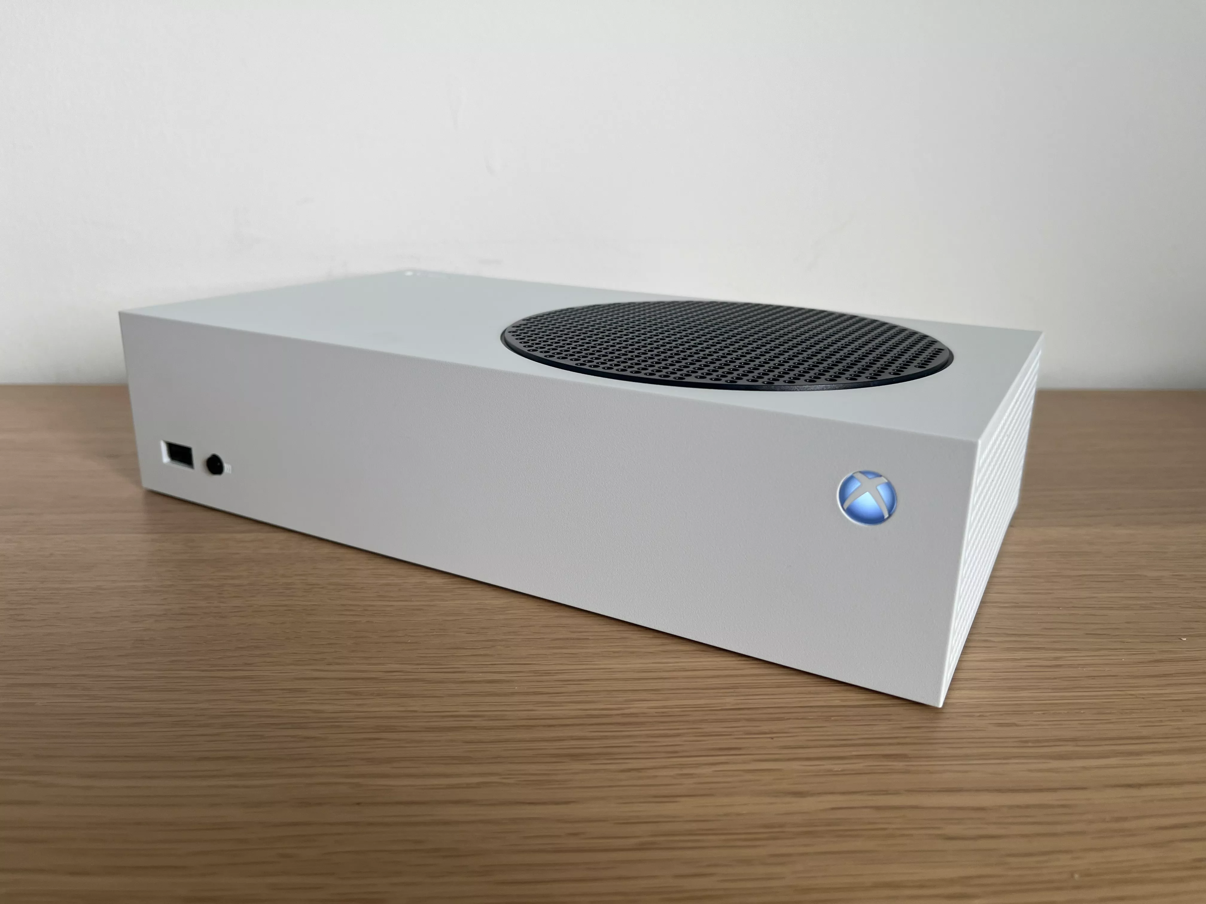 Neustart erzwingen – Xbox Series S X: Schritt 1 – Power-Taste